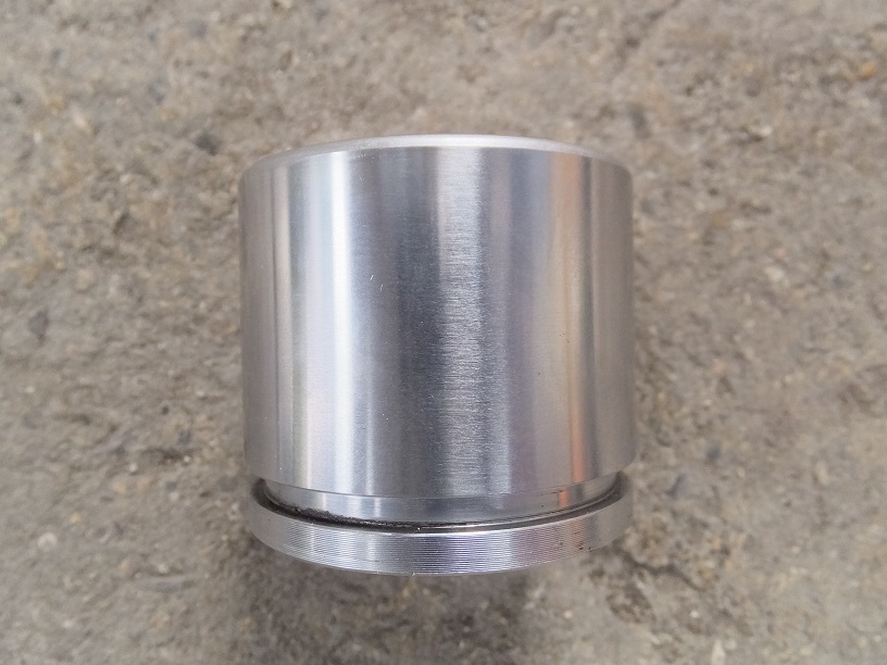 キャリパーピストン クリーニング清掃