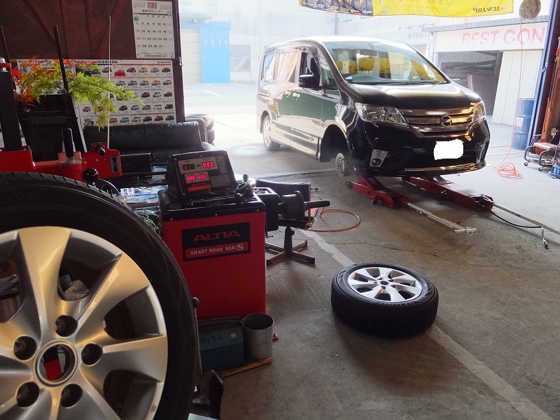 セレナSハイブリッド タイヤ交換